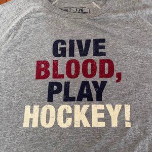 Vintage Roots Hockey T-Shirt “Give Blood, Play Hockey”, Size L